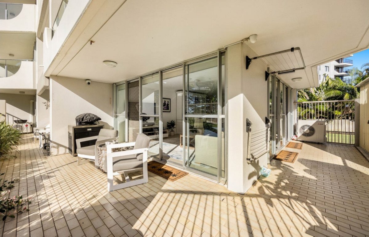 2/170-180 The Esplanade Burleigh Heads 6