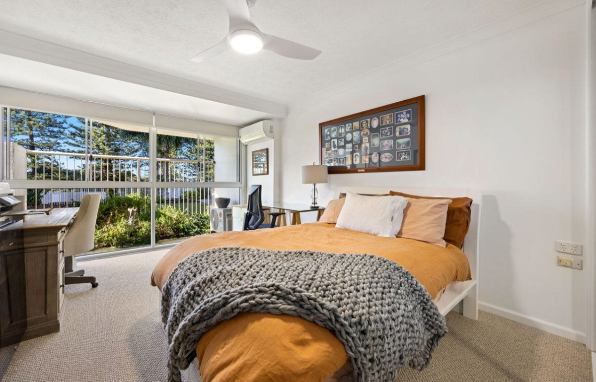 2/170-180 The Esplanade Burleigh Heads 13