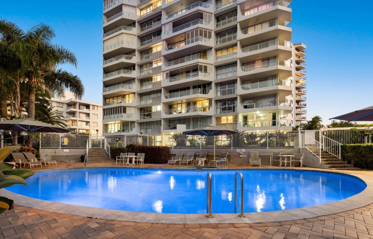 2/170-180 The Esplanade Burleigh Heads 18