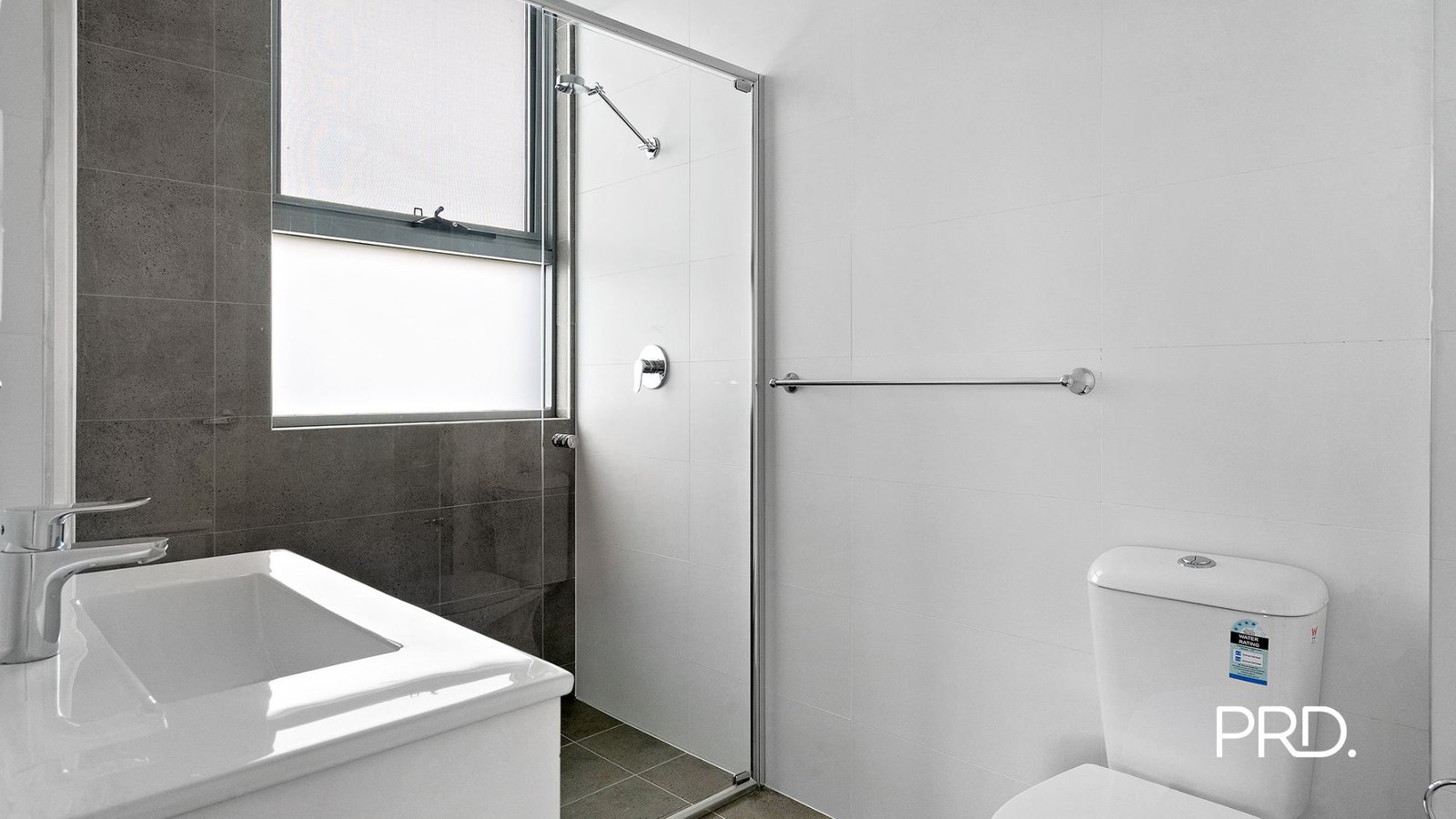 21/71 Deerubbin Dr  Glenmore Park 2