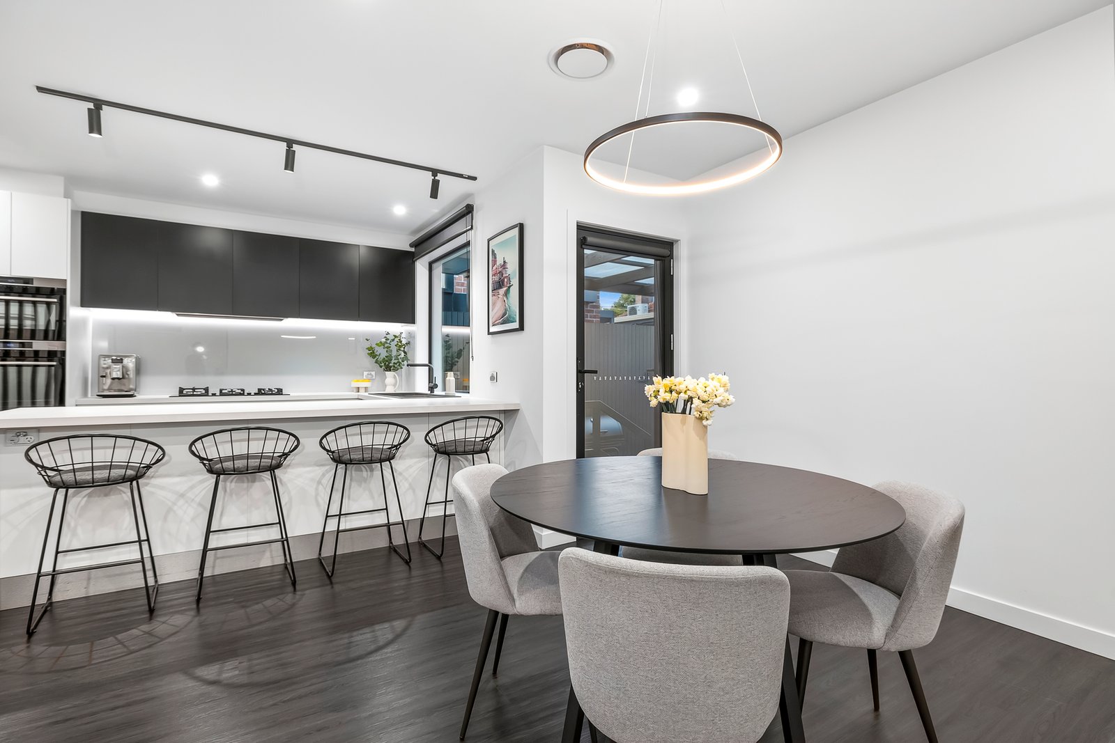 Gallery: 2/172 Atherton Road