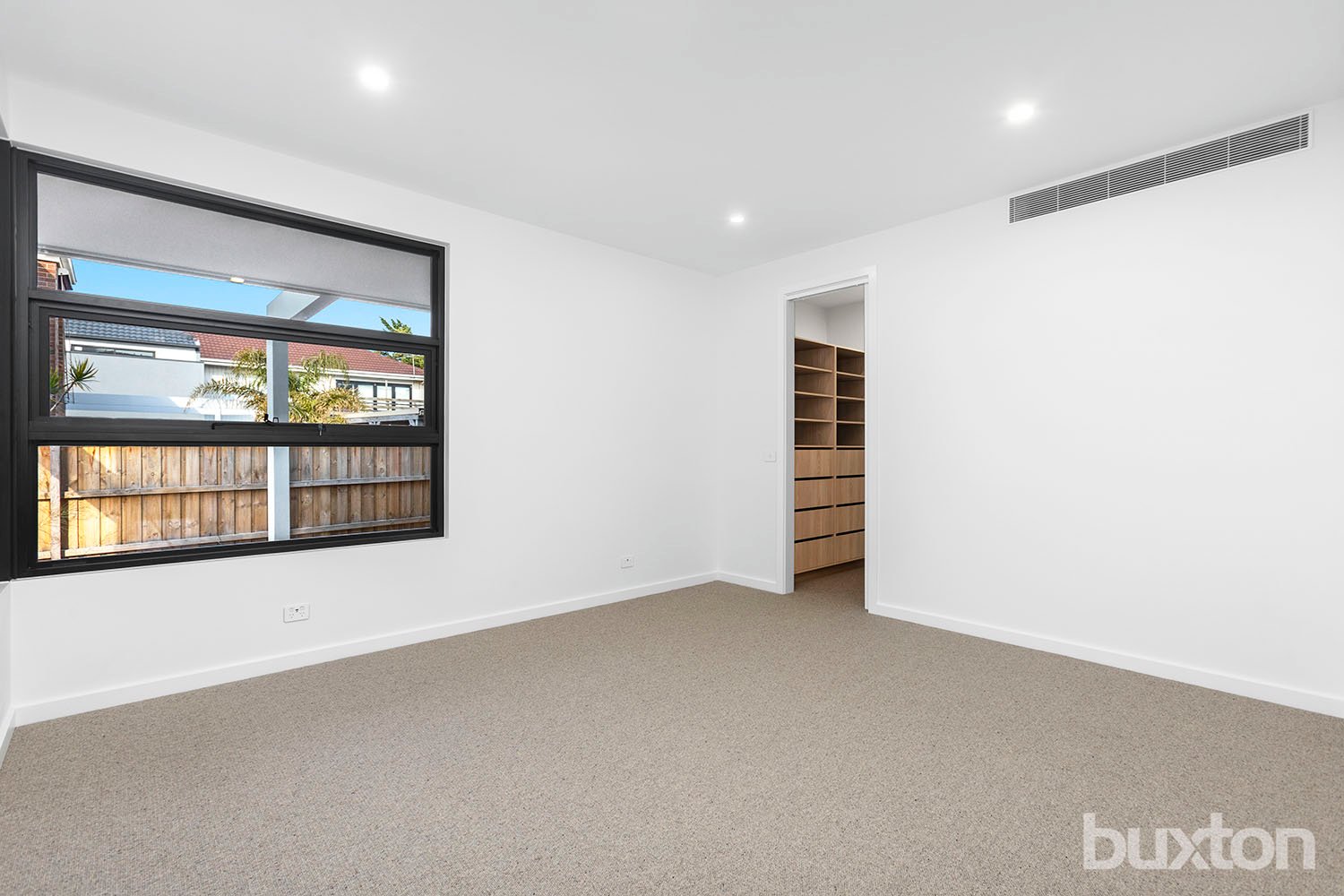 Gallery: 2/172 Nepean Highway