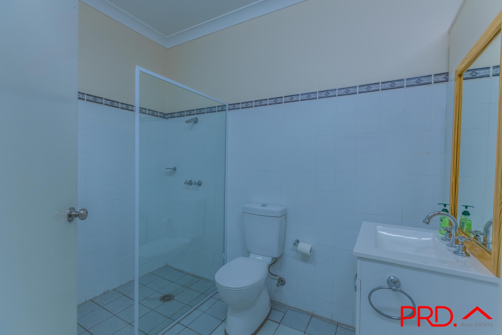 2/172 Peel Street TAMWORTH 9