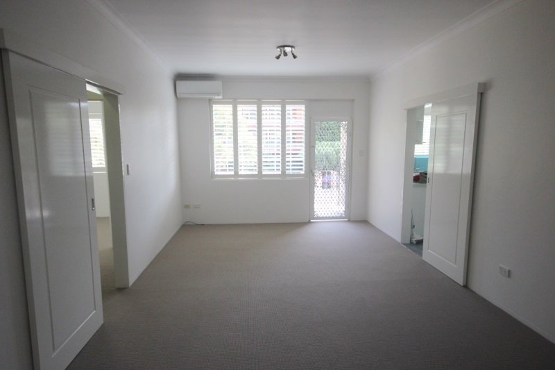2/173 Russell Avenue DOLLS POINT 2