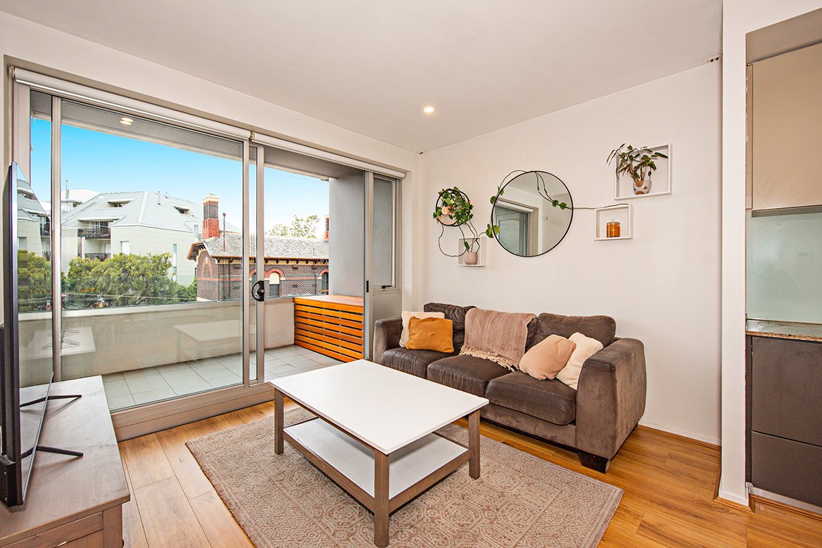 Gallery: 2/174 Peel Street