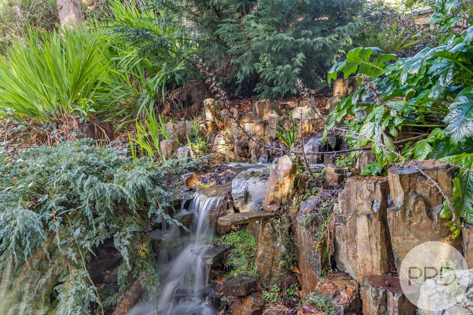 2176 Channel Highway SNUG 27