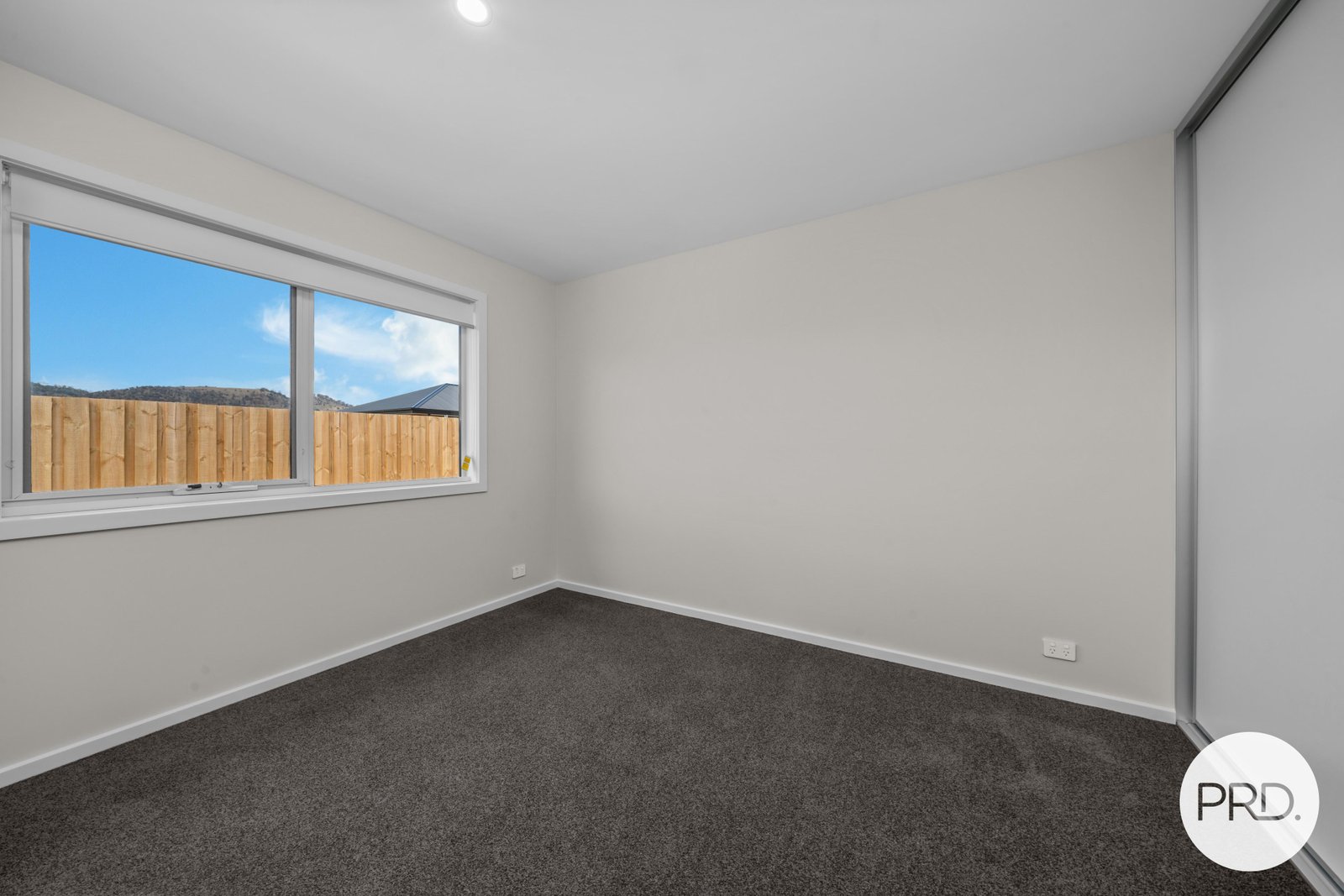 2/176 Main Street KEMPTON 10