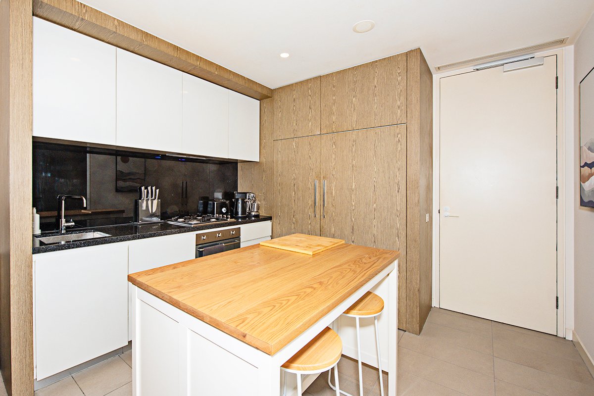 Gallery: 217/74 Queens Road