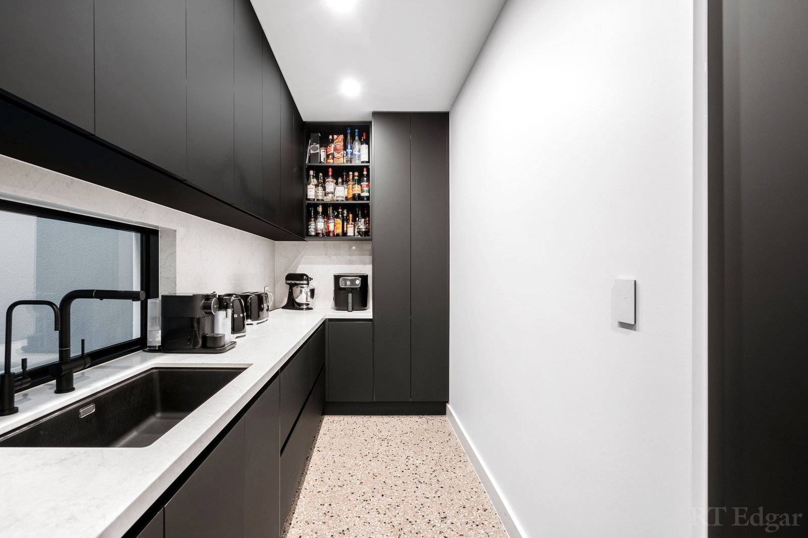 Real Estate and Property in 2/179 Napier Street, Essendon, VIC