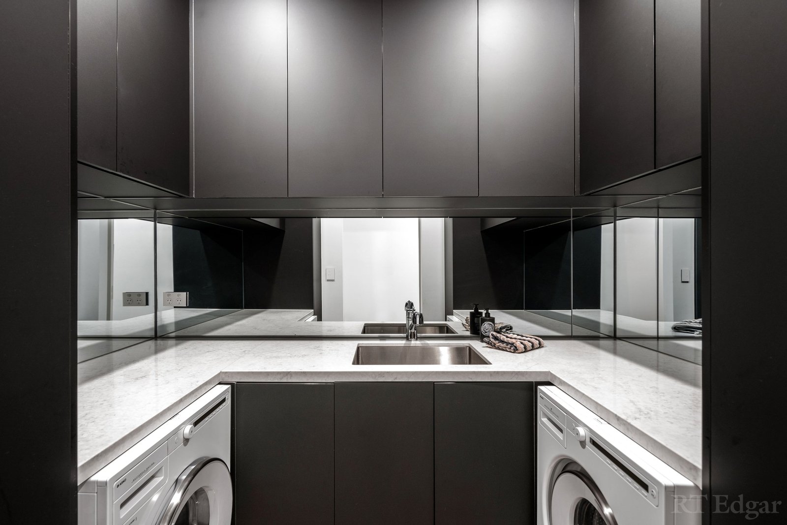 Real Estate and Property in 2/179 Napier Street, Essendon, VIC