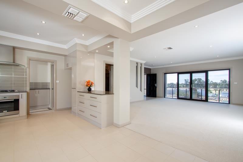 2/18-20 Railway Street WAGGA WAGGA 3