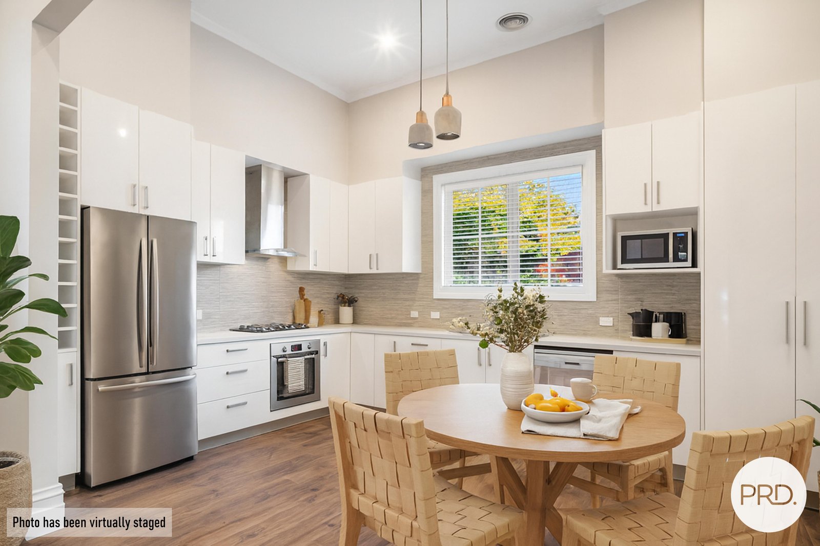 218 Armstrong Street North SOLDIERS HILL 4