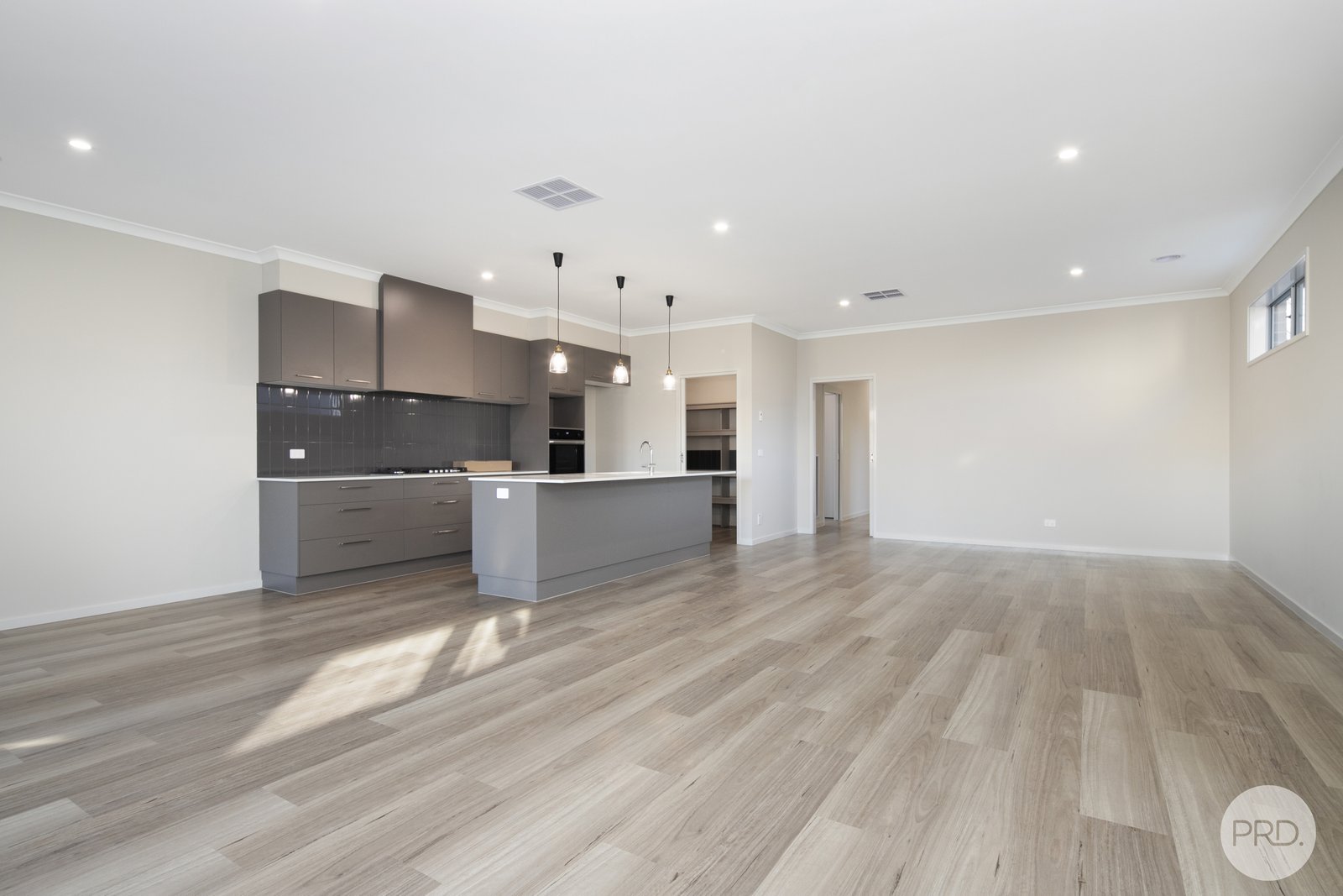 218 Clyde Street SOLDIERS HILL 12