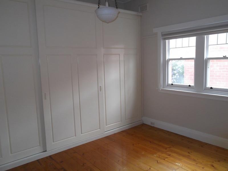 Gallery: 2/18 Clyde Street