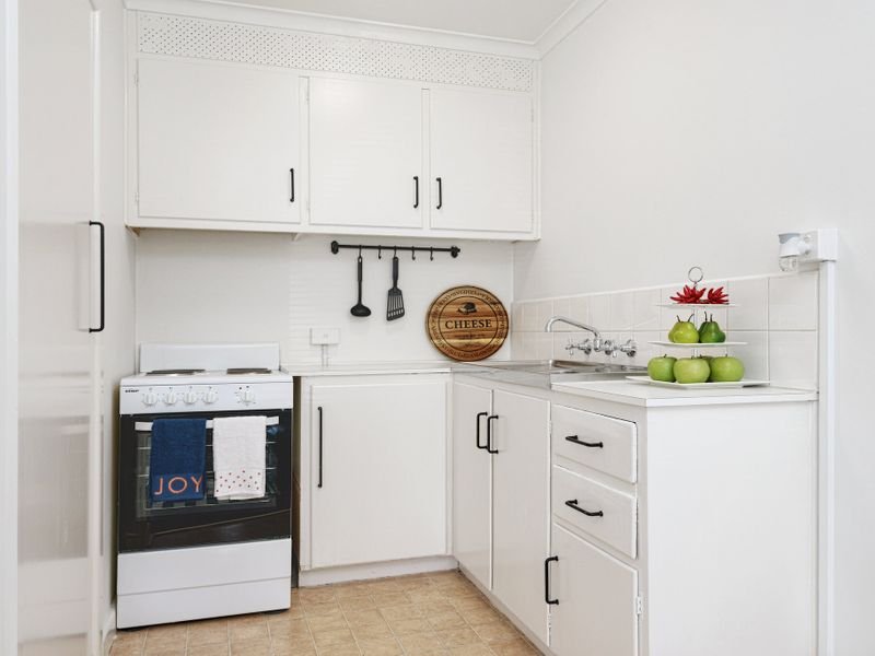 Gallery: 2/18 Collins Street
