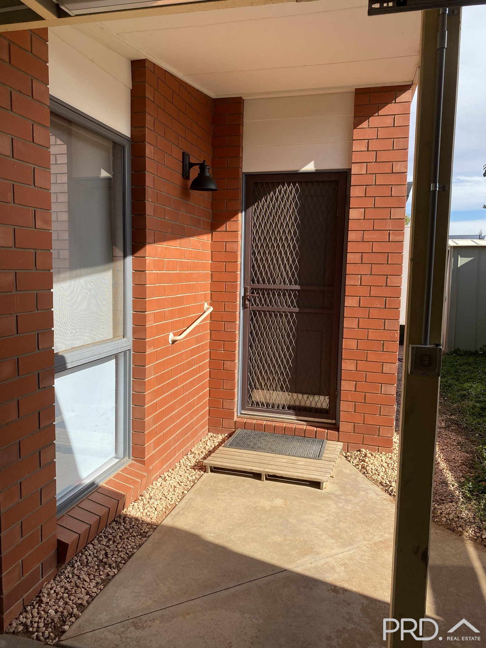 2/18 De Garis Drive MILDURA 8