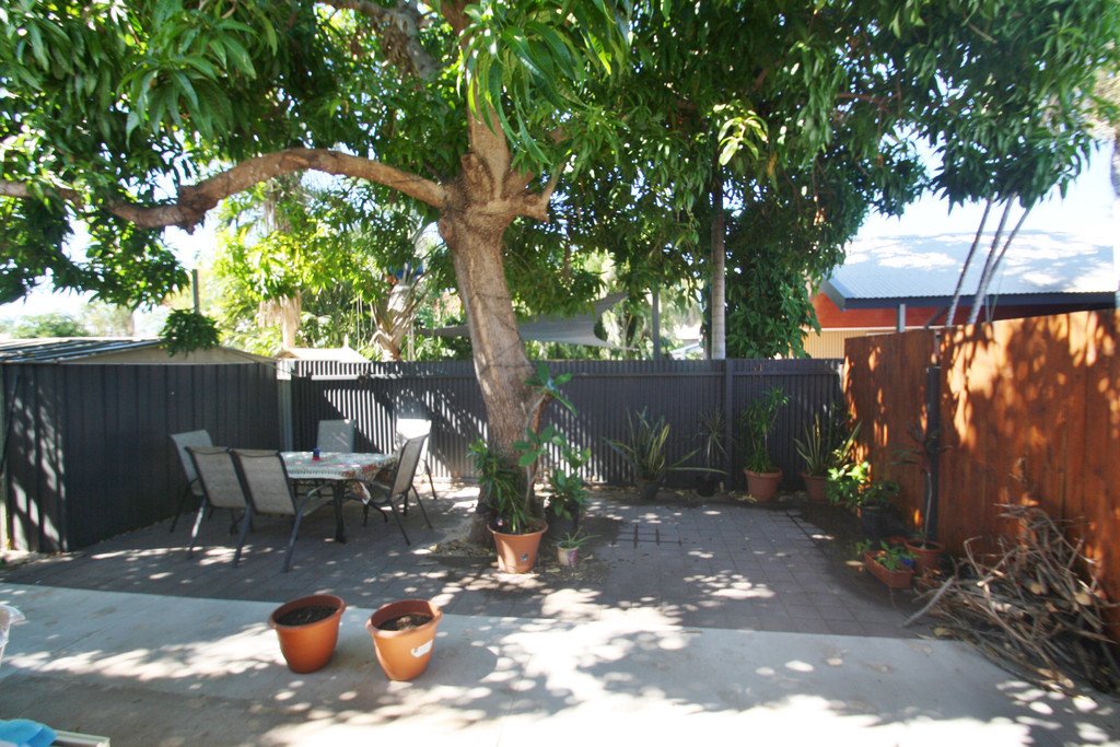 2/18 Dolby Way CABLE BEACH 10