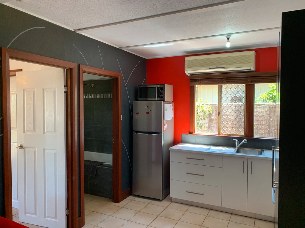 2/18 Dolby Way CABLE BEACH 8