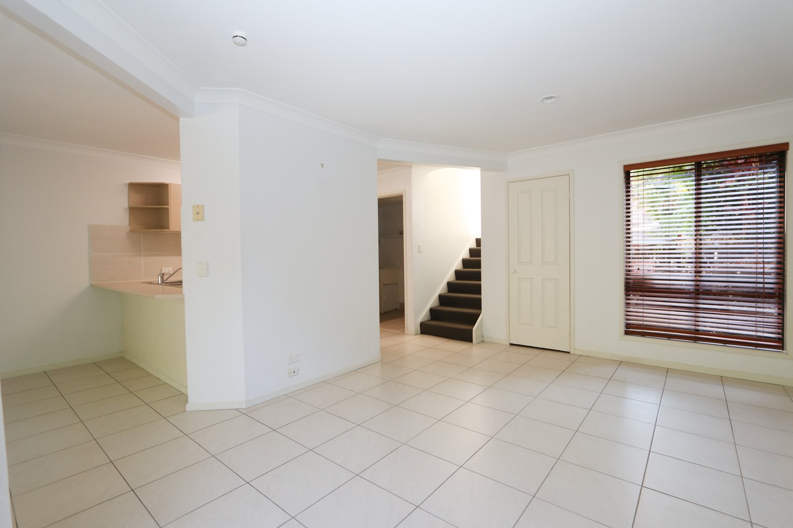 2/18 Doyalson Place HELENSVALE 4