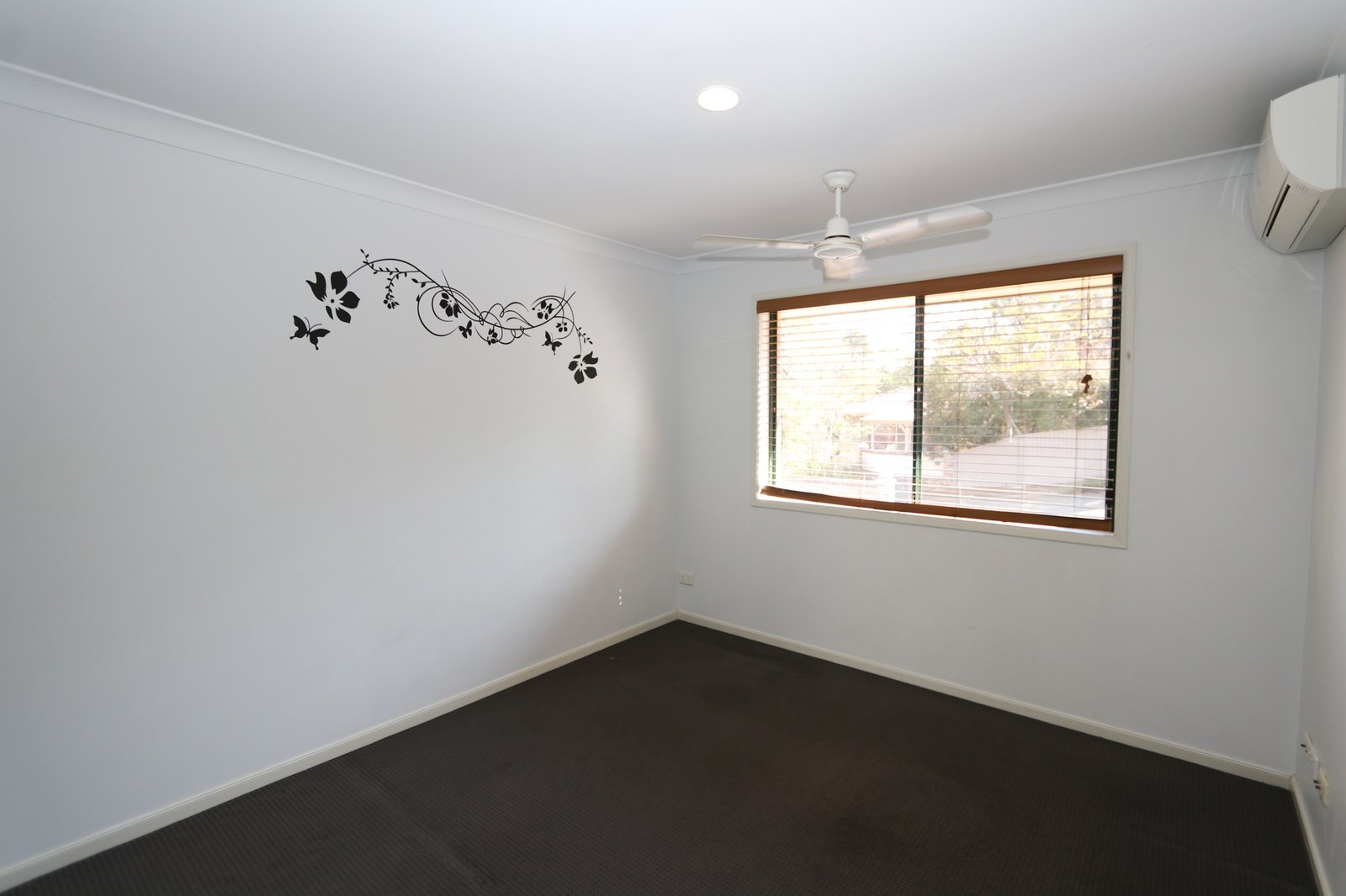 2/18 Doyalson Place HELENSVALE 12