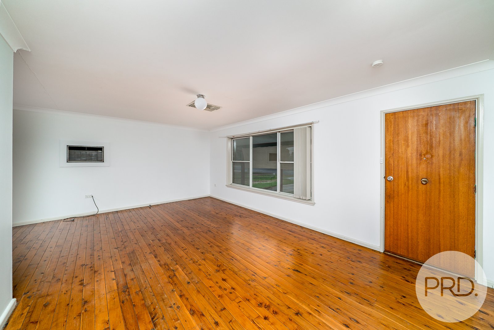 218 Fernleigh Road ASHMONT 4