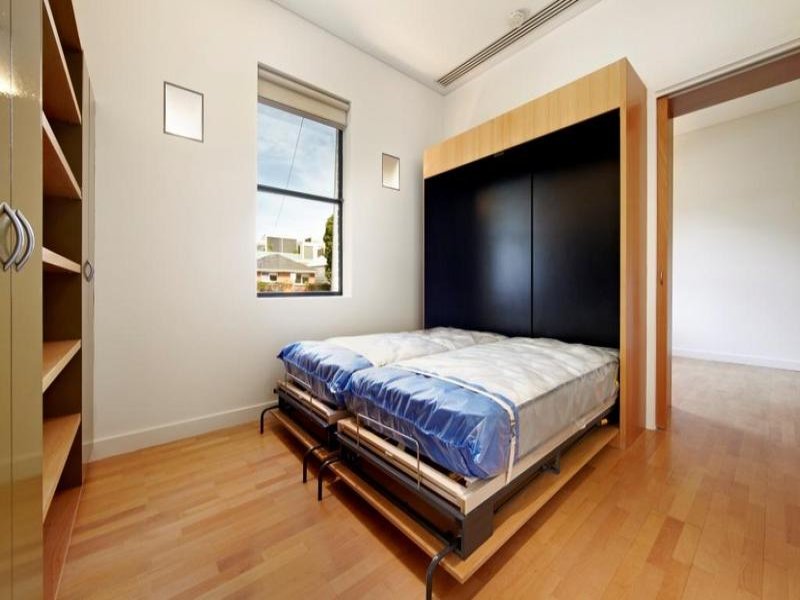 Gallery: 218 Ferrars Street