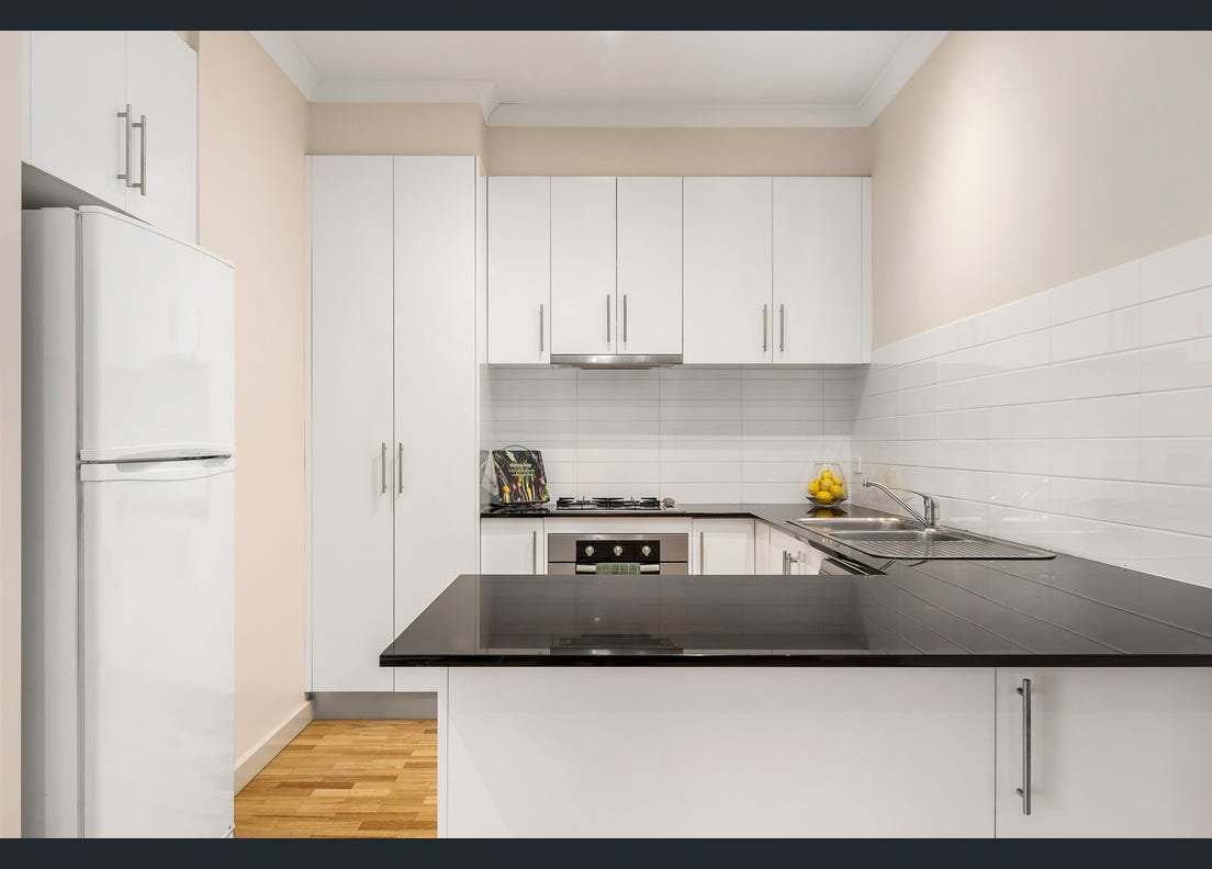 Gallery: 2/18 Glenola Road