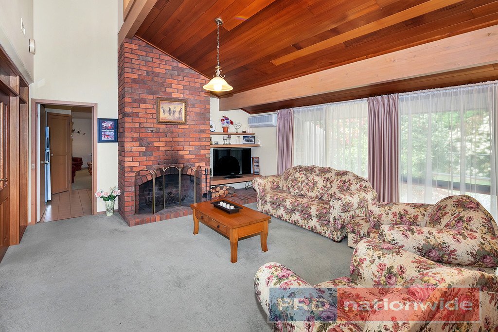 218 High Street LEARMONTH 4