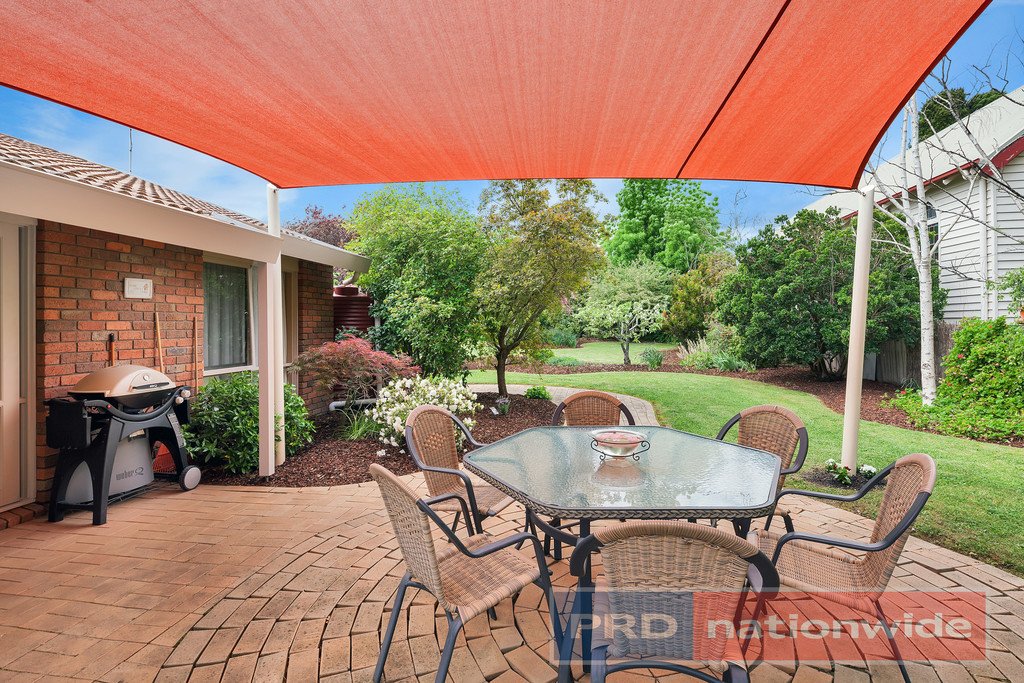 218 High Street LEARMONTH 11