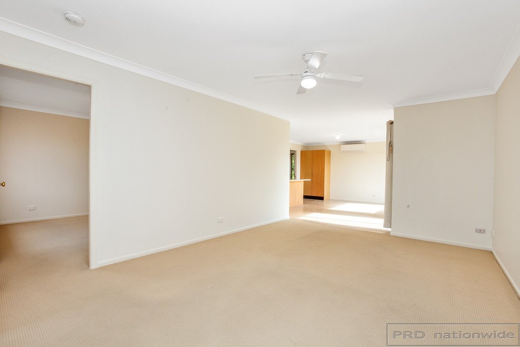 2/18 Jenna Drive RAWORTH 10