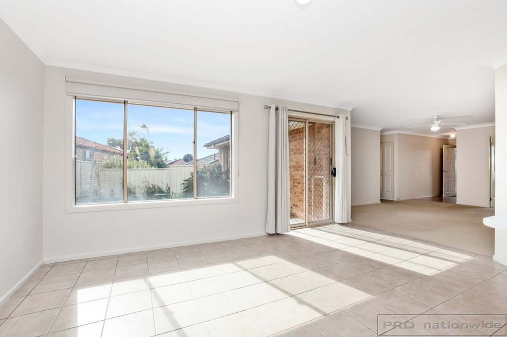 2/18 Jenna Drive RAWORTH 14