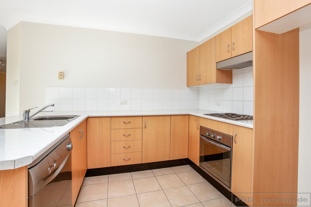 2/18 Jenna Drive RAWORTH 15