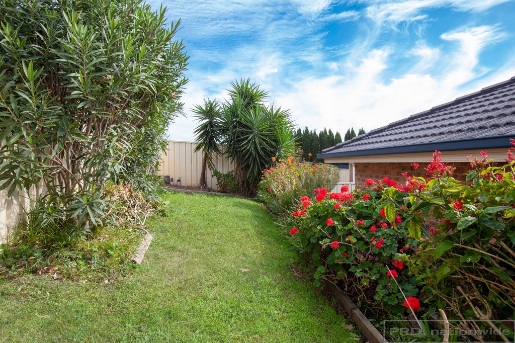 2/18 Jenna Drive RAWORTH 19