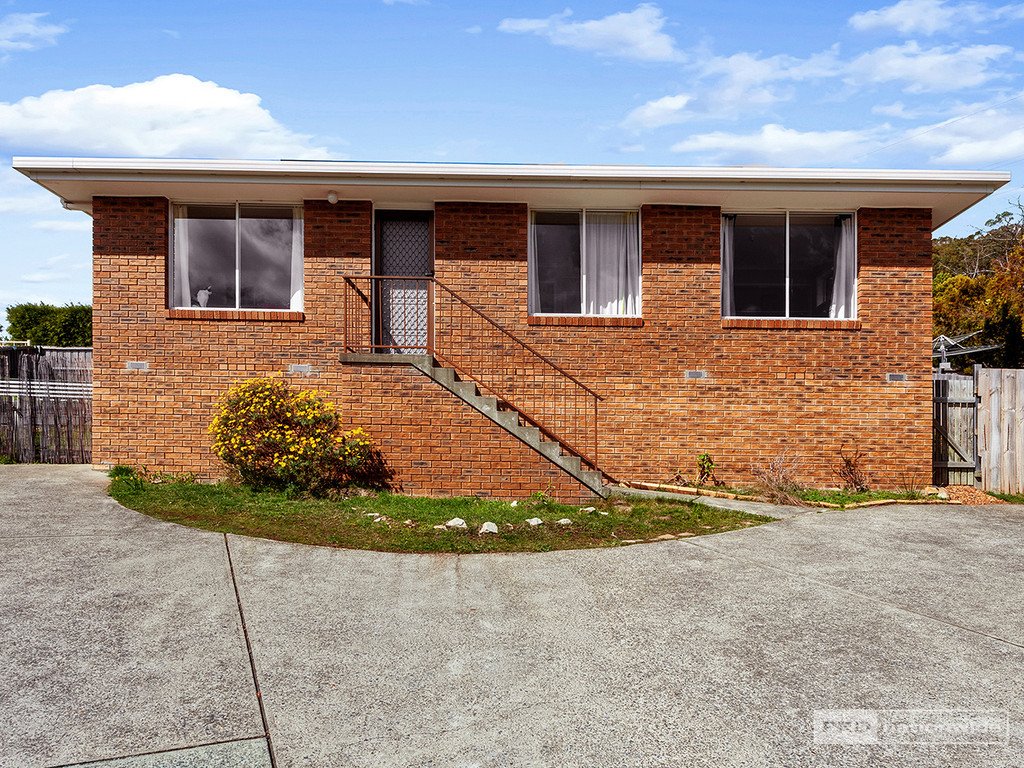 2/18 Longley Court GLENORCHY 1