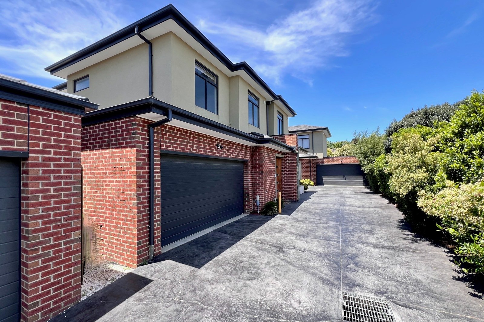 2/18 Lorne Parade, Mont Albert, 3127