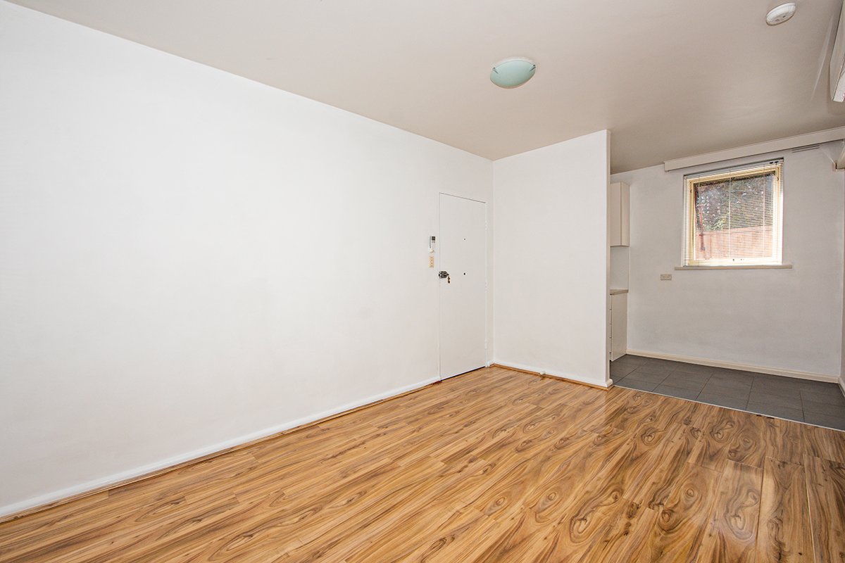 Gallery: 2/18 Moffat Street