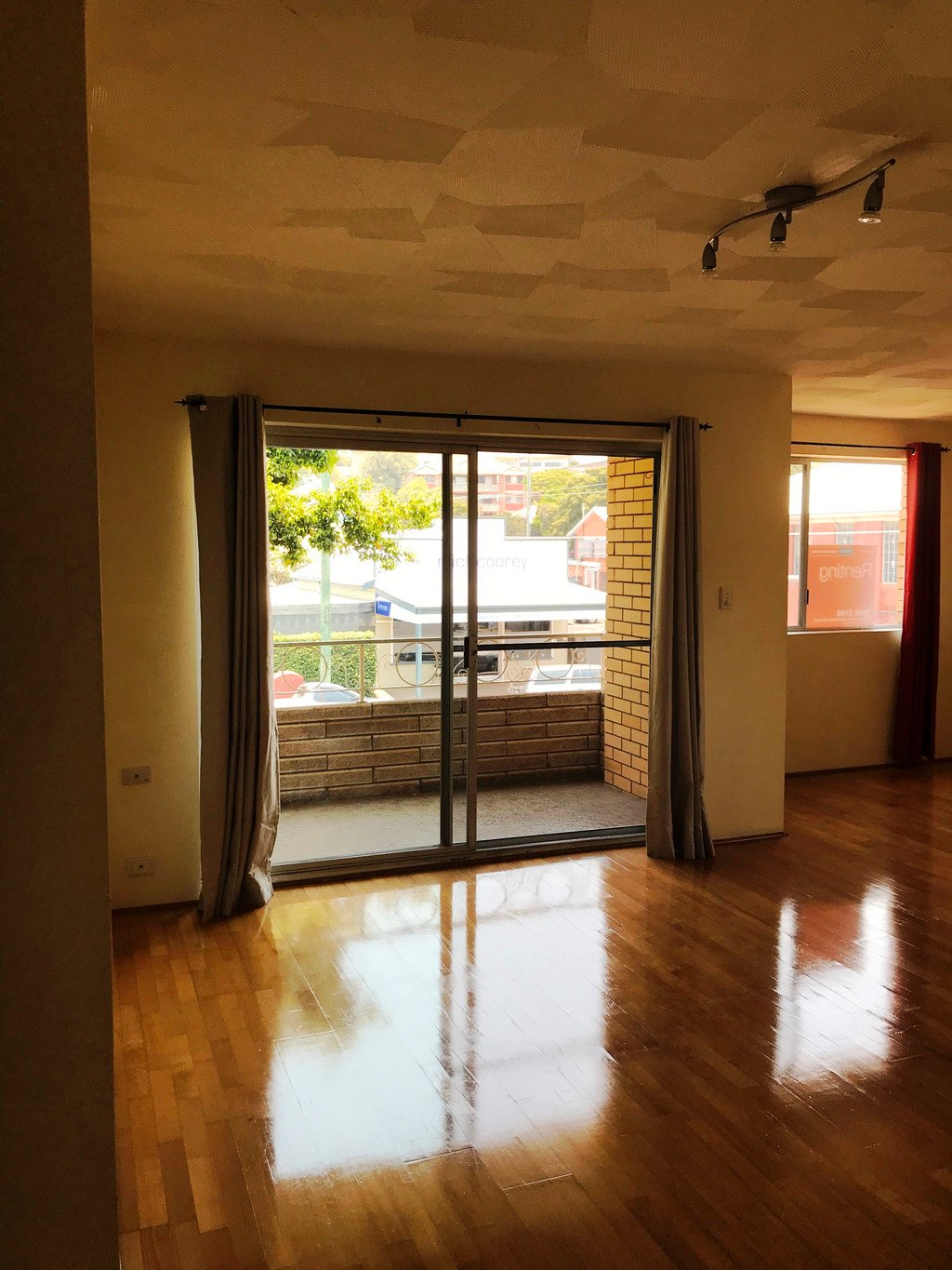 2/18 Oriel Road CLAYFIELD 2