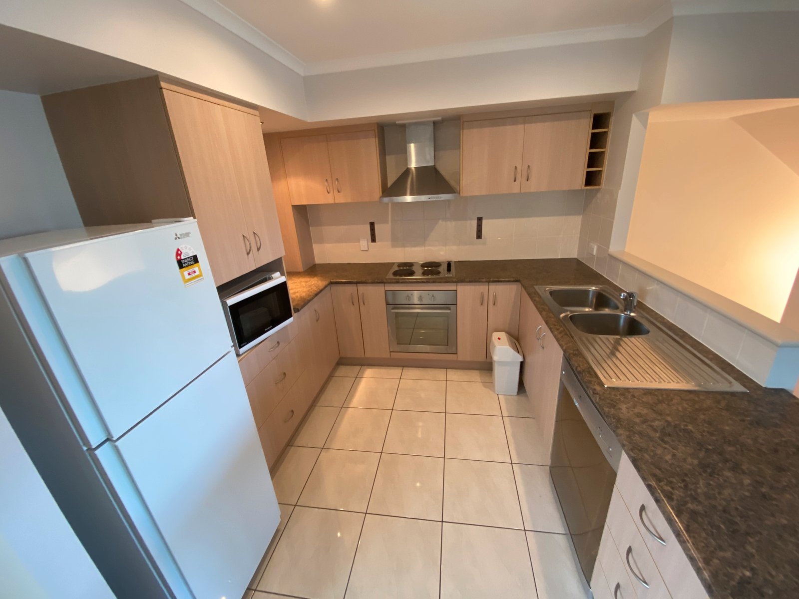 2/18 Pacific Avenue TANNUM SANDS 2