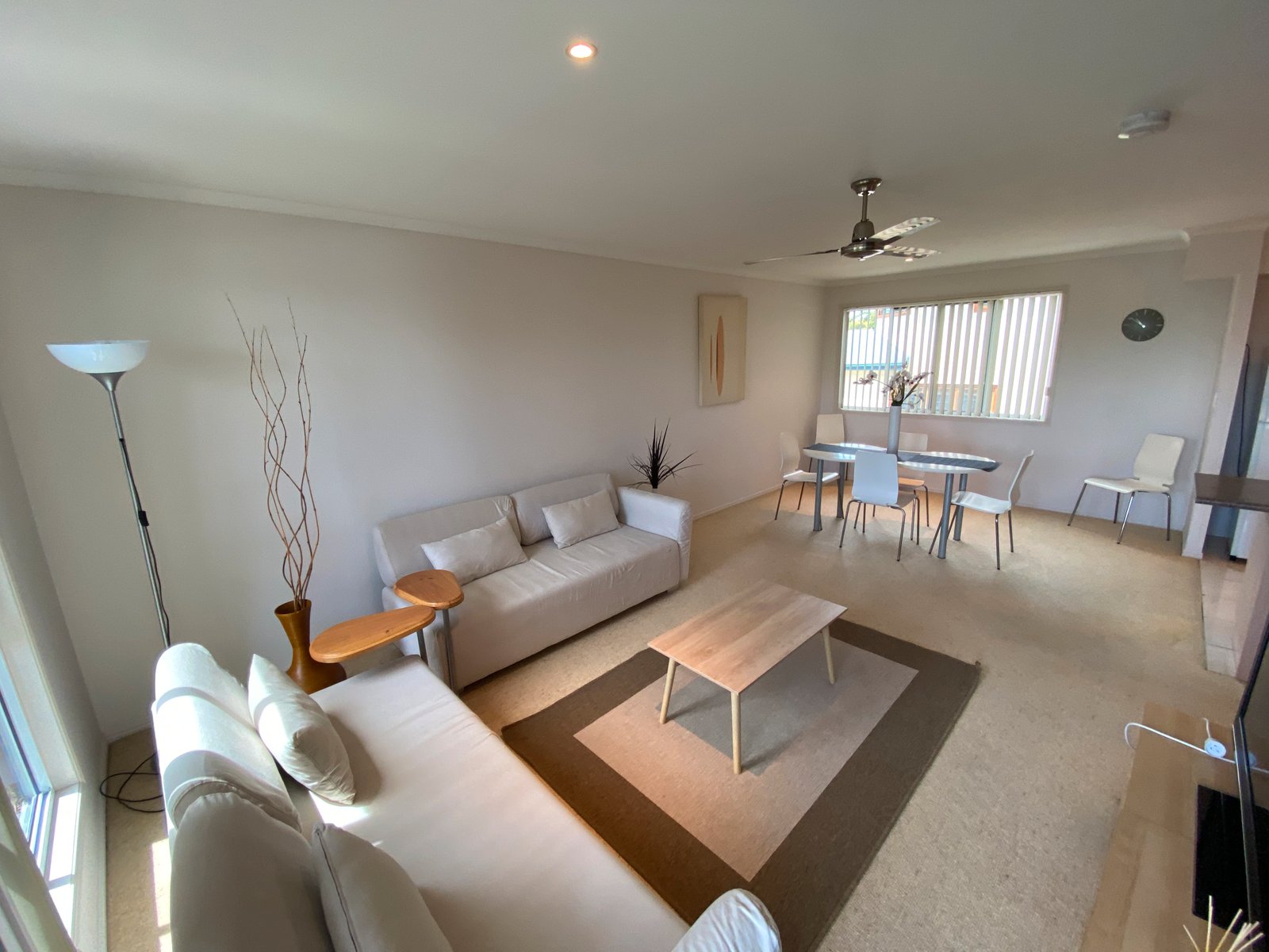 2/18 Pacific Avenue TANNUM SANDS 3