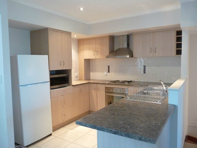 2/18 Pacific Avenue TANNUM SANDS 14