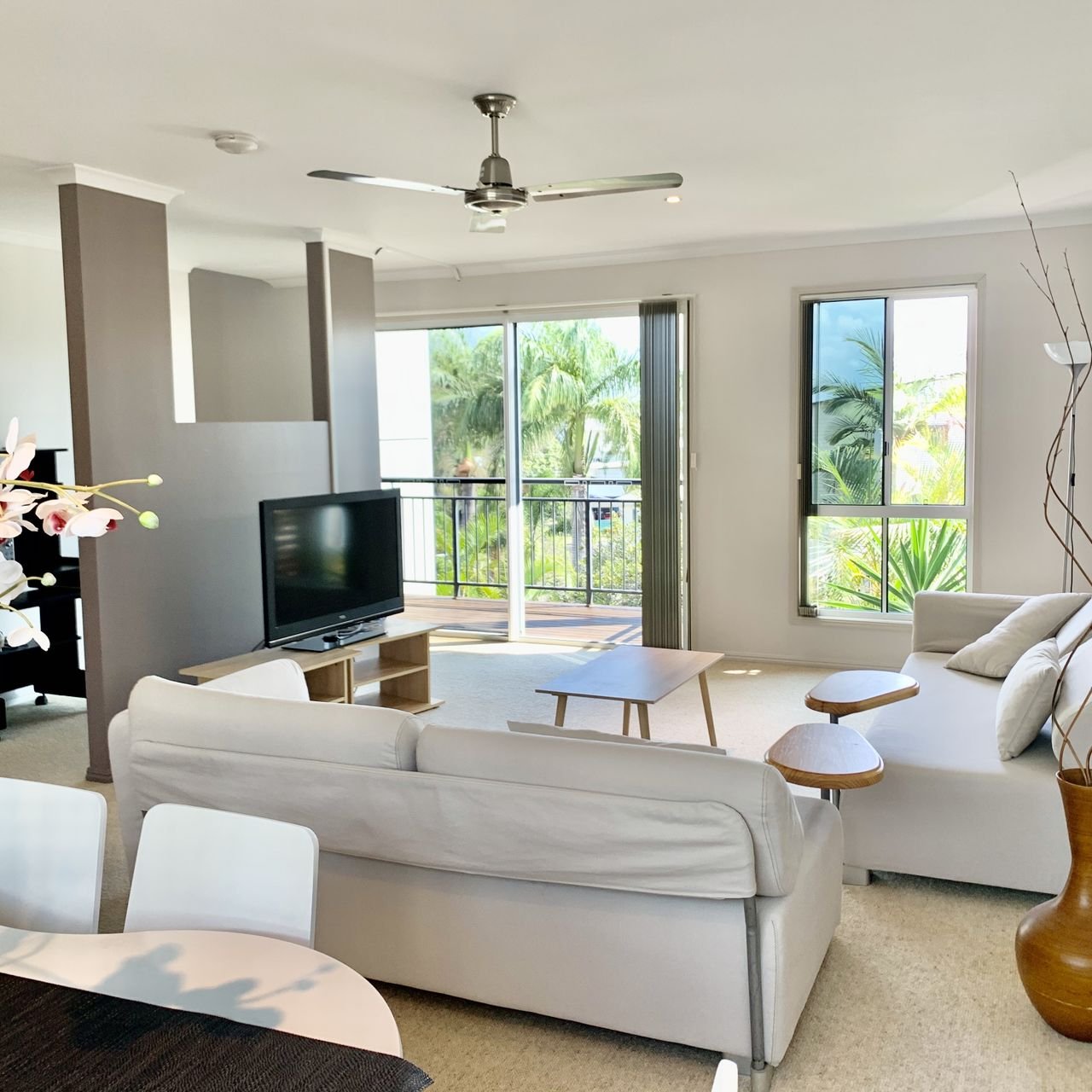 2/18 Pacific Avenue TANNUM SANDS 16