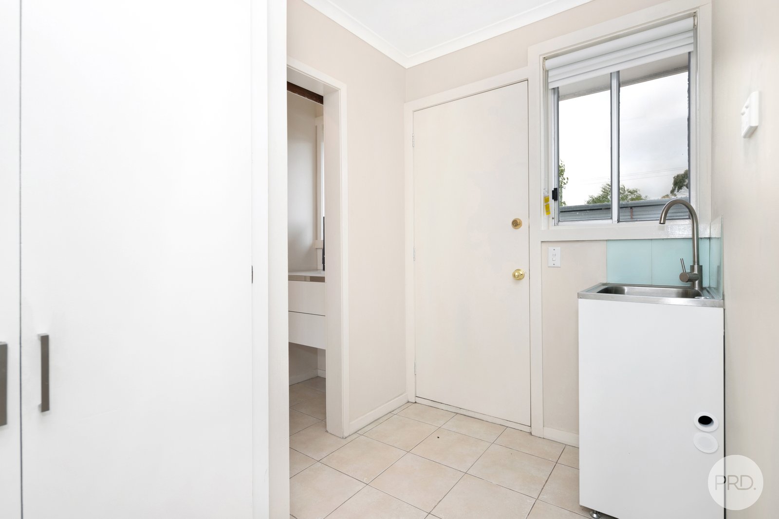 2/18 Romney Street WENDOUREE 8