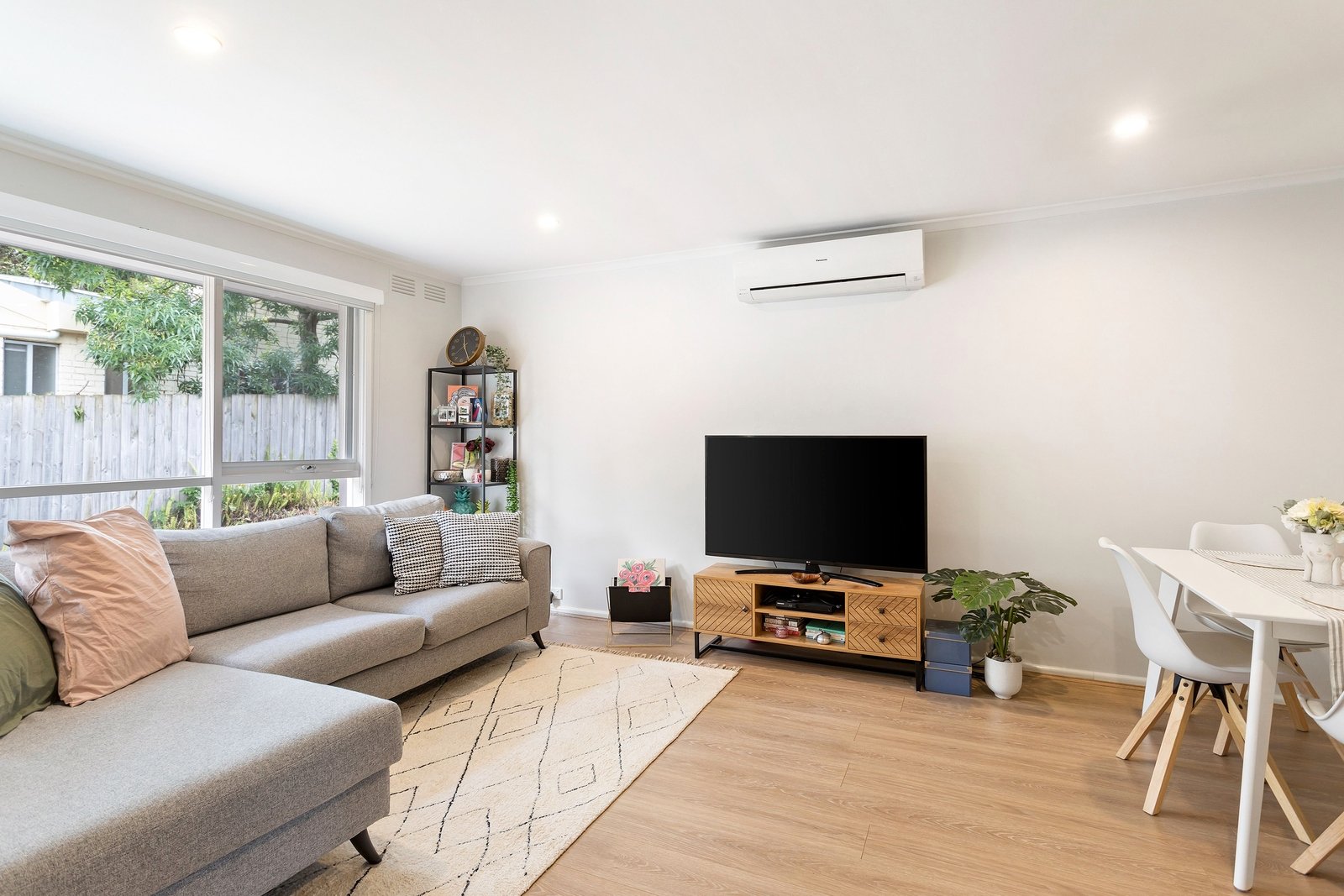 Real Estate and Property in 2/18 Somers Street, Burwood, VIC