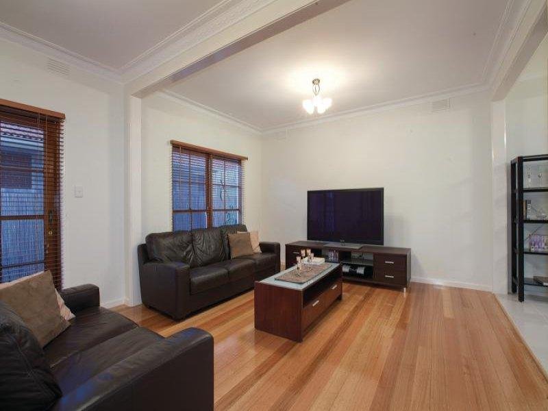 Gallery: 218 South Road