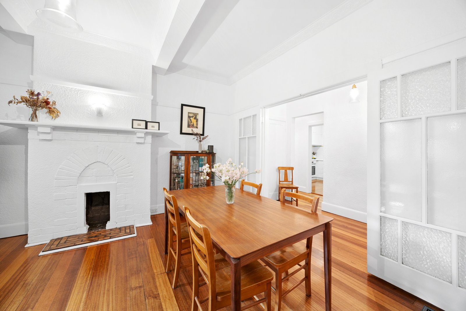 Gallery: 2/18 Westbury Street