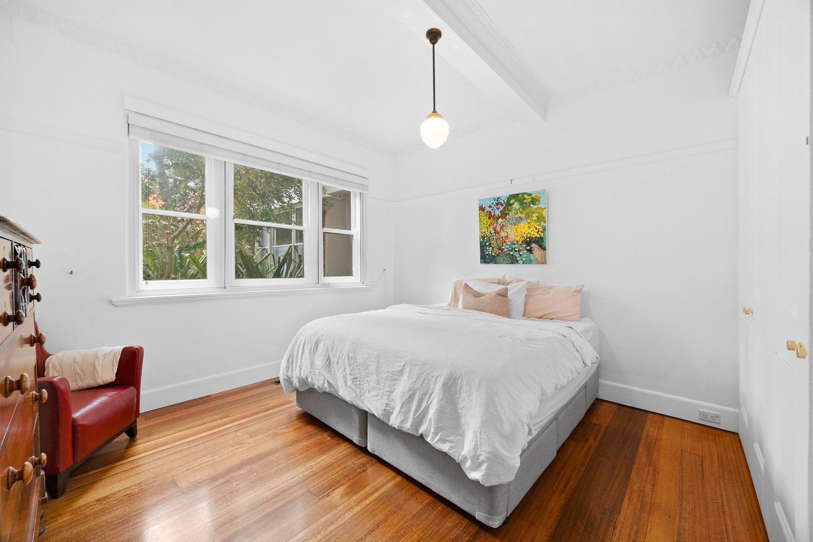 Gallery: 2/18 Westbury Street