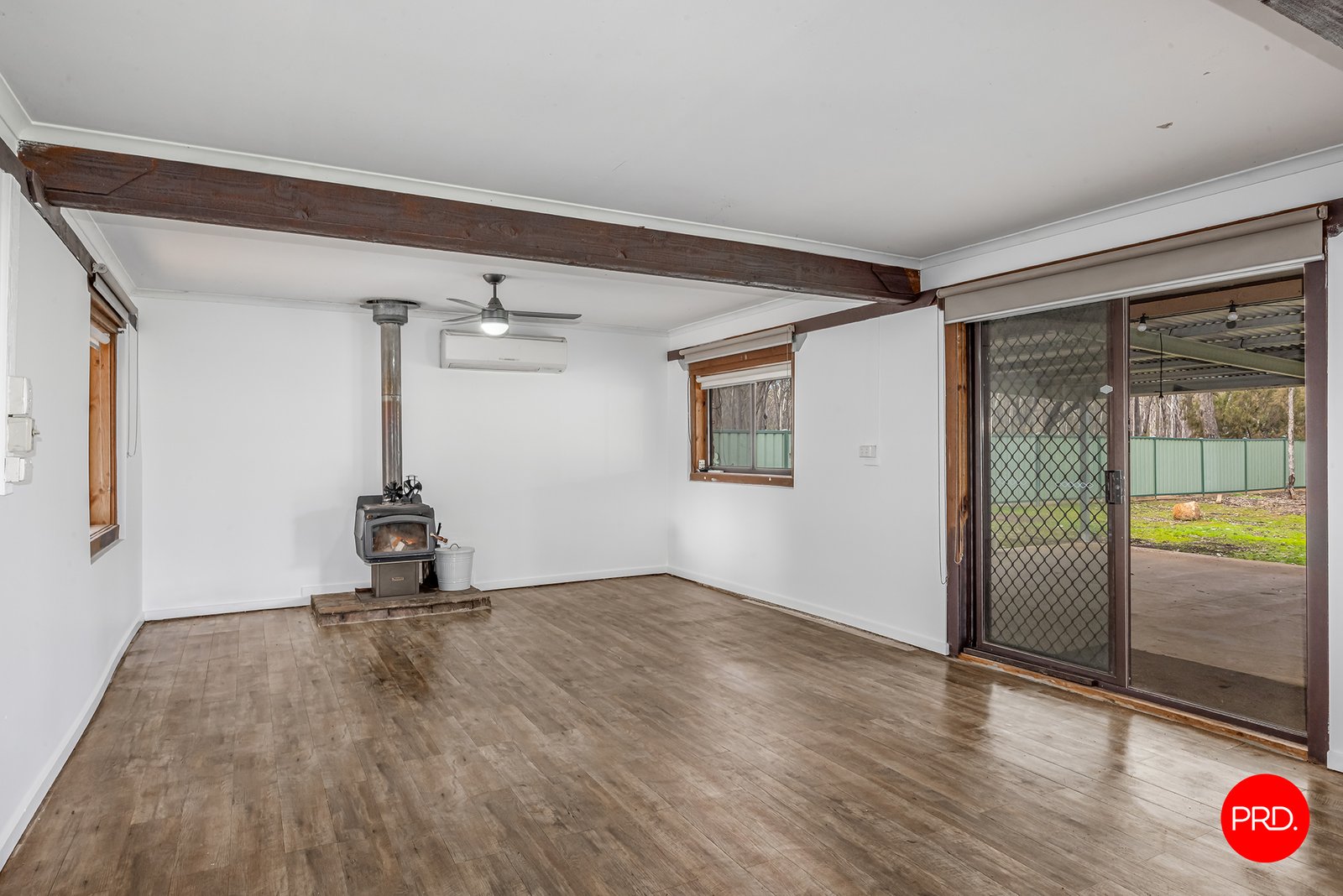 218 Yankee Creek  WELLSFORD 5