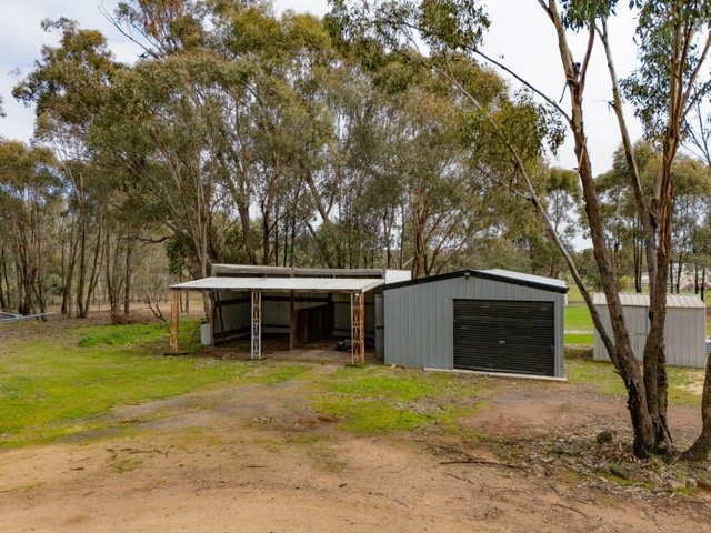 218 Yankee Creek  WELLSFORD 14