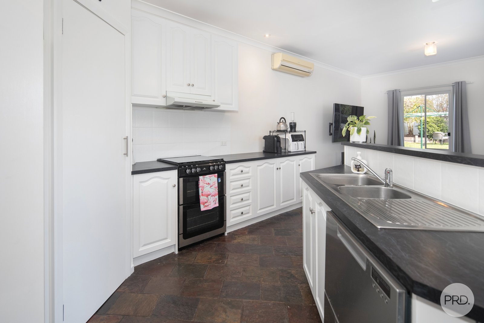 218 Yarrowee Parade REDAN 3