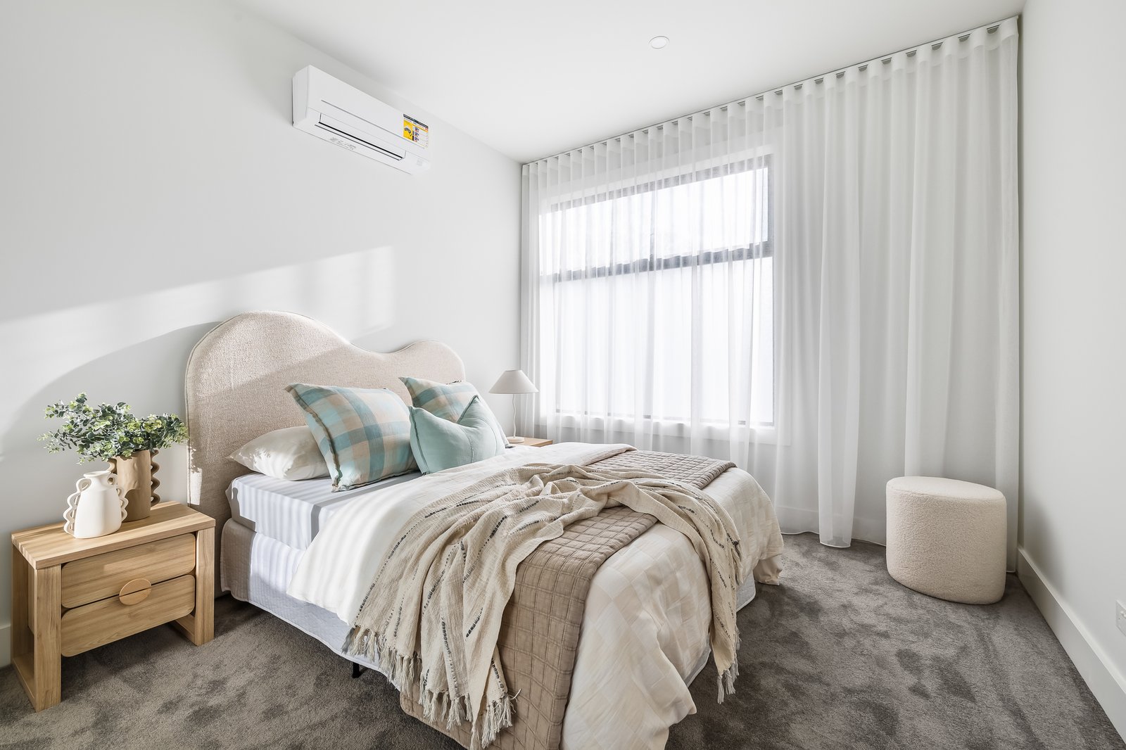 Real Estate and Property in 2/180 Dundas Street, Thornbury, VIC